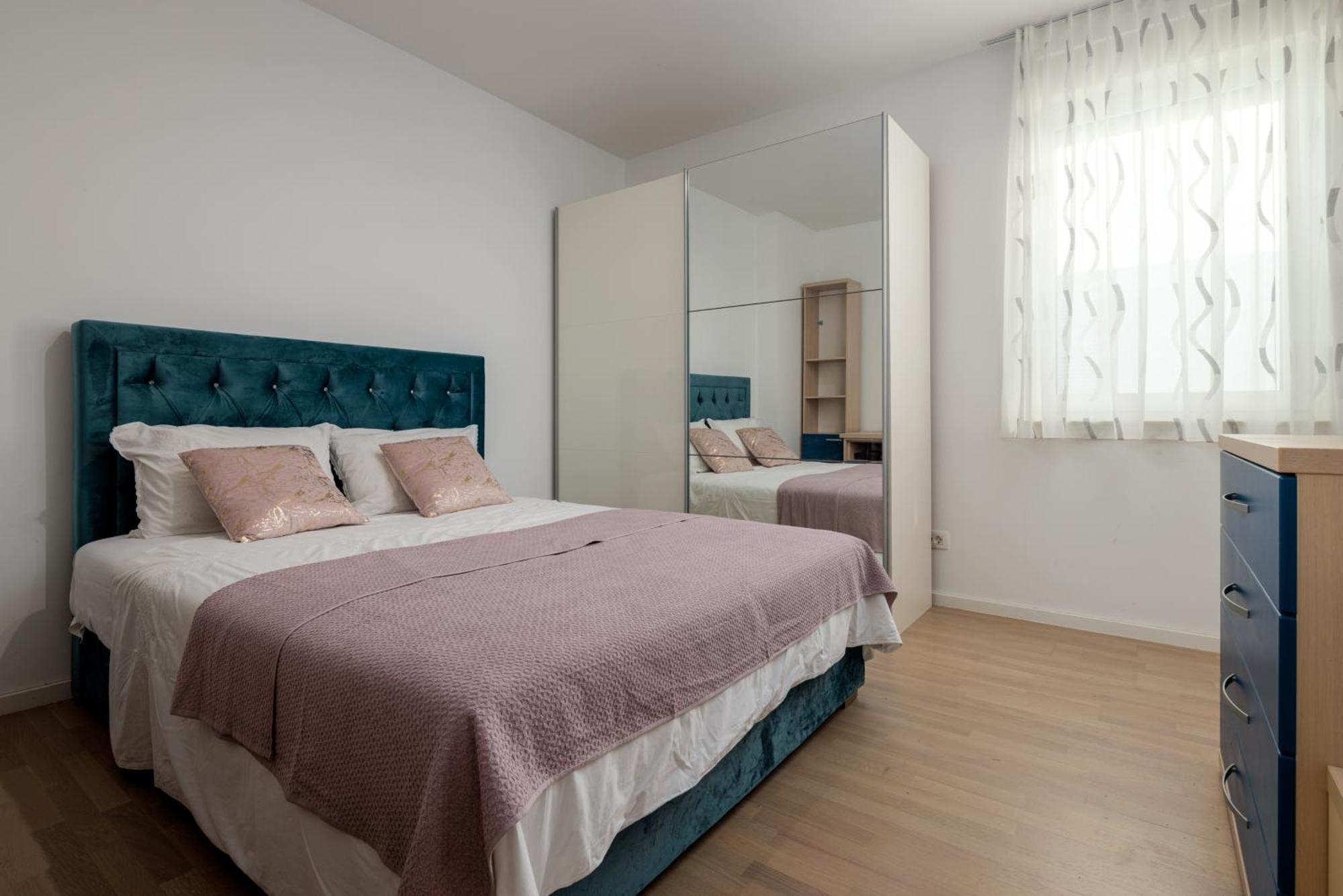 Stunning Kasuni Beach In Apartament Split